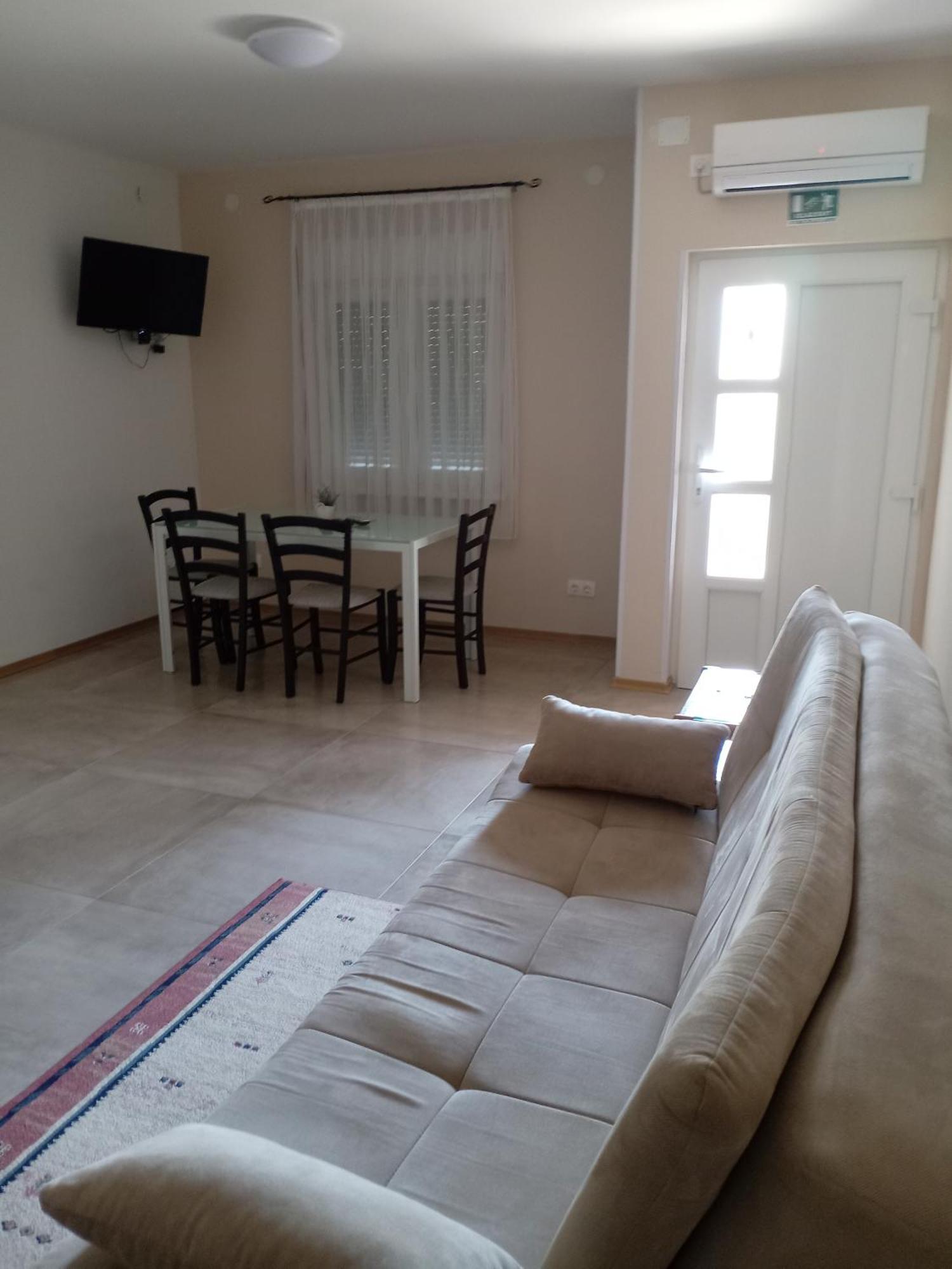 Apartmani Suzana Цриквениця Екстер'єр фото